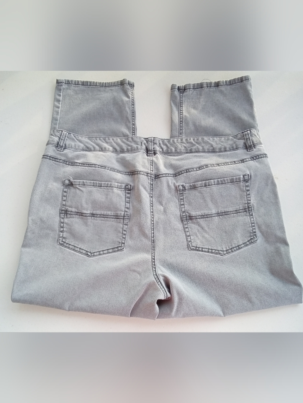 Maurices Women's Size 22 Straight Leg Jeans in Light Gray - Picture 6 of 9